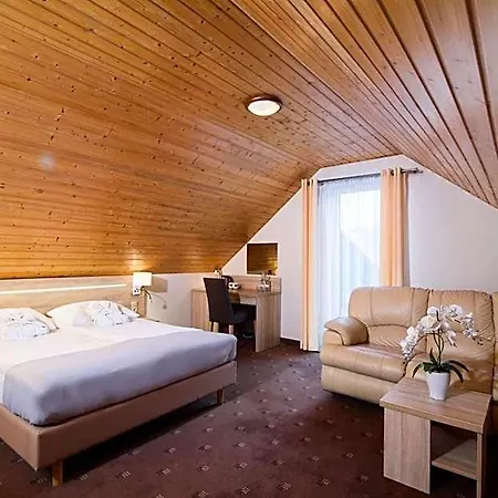 Activia 3* Jastrzębia Góra